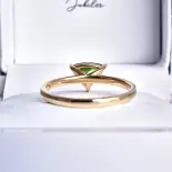 Pierścionek z aleksandrytem szlif trillion